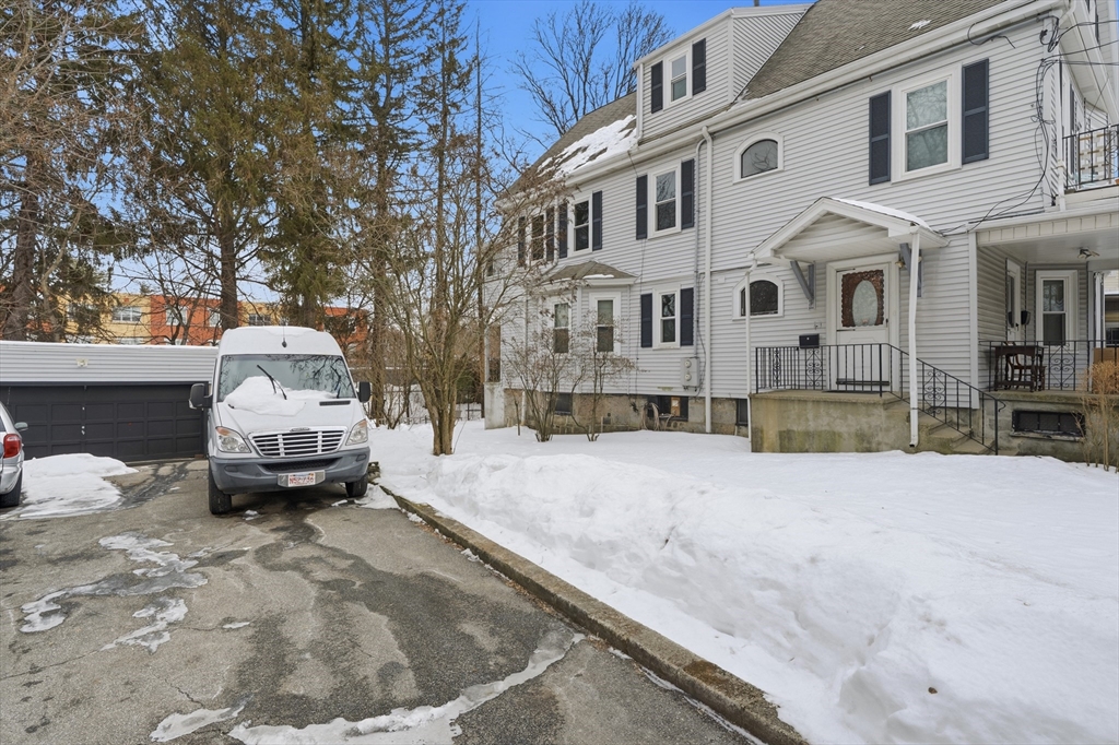 111 Dustin St # 111