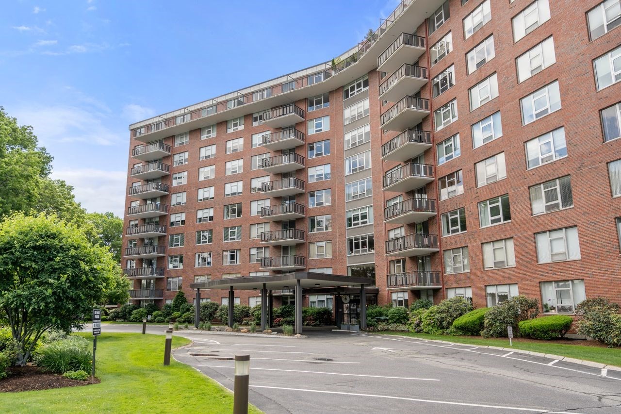280 Boylston St # 111