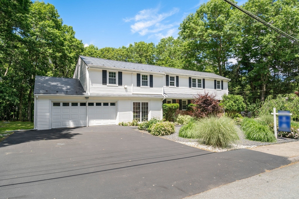 19 Country Ln