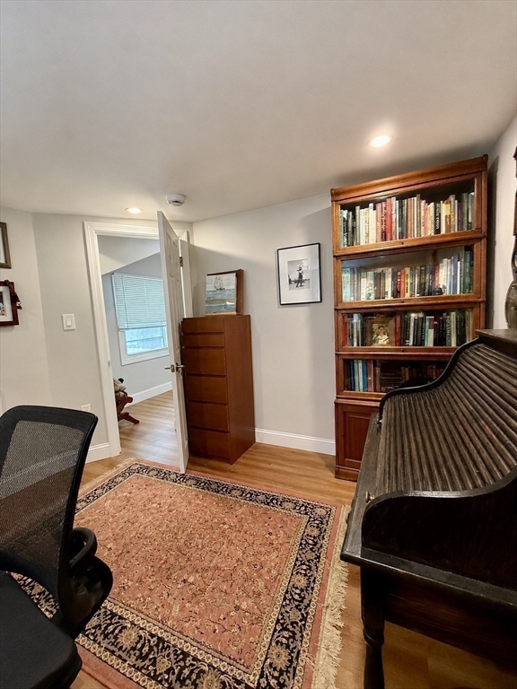 74 Seminole Ave