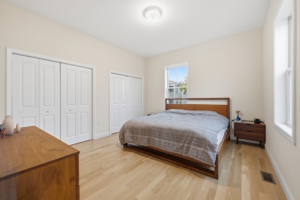 77 North St # 77