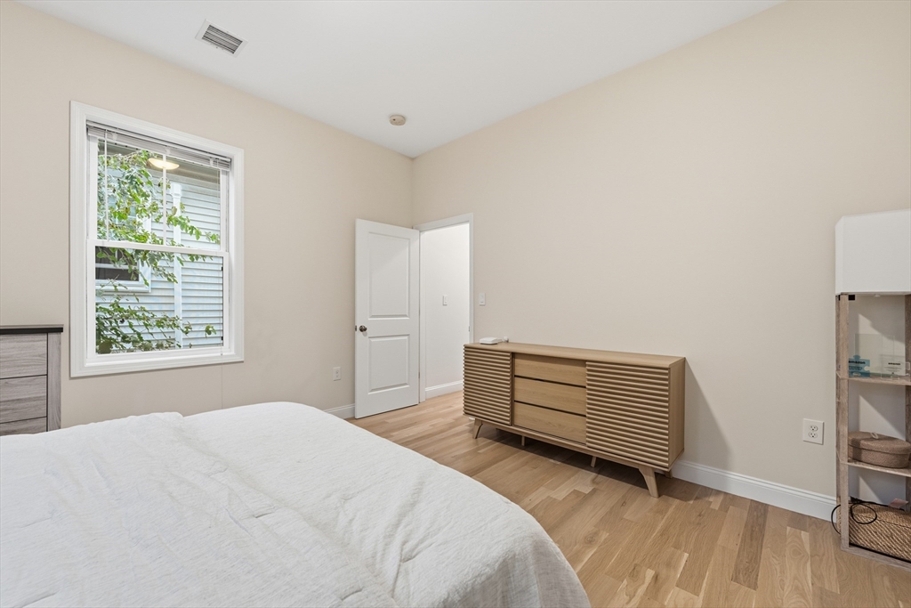 77 North St # 77