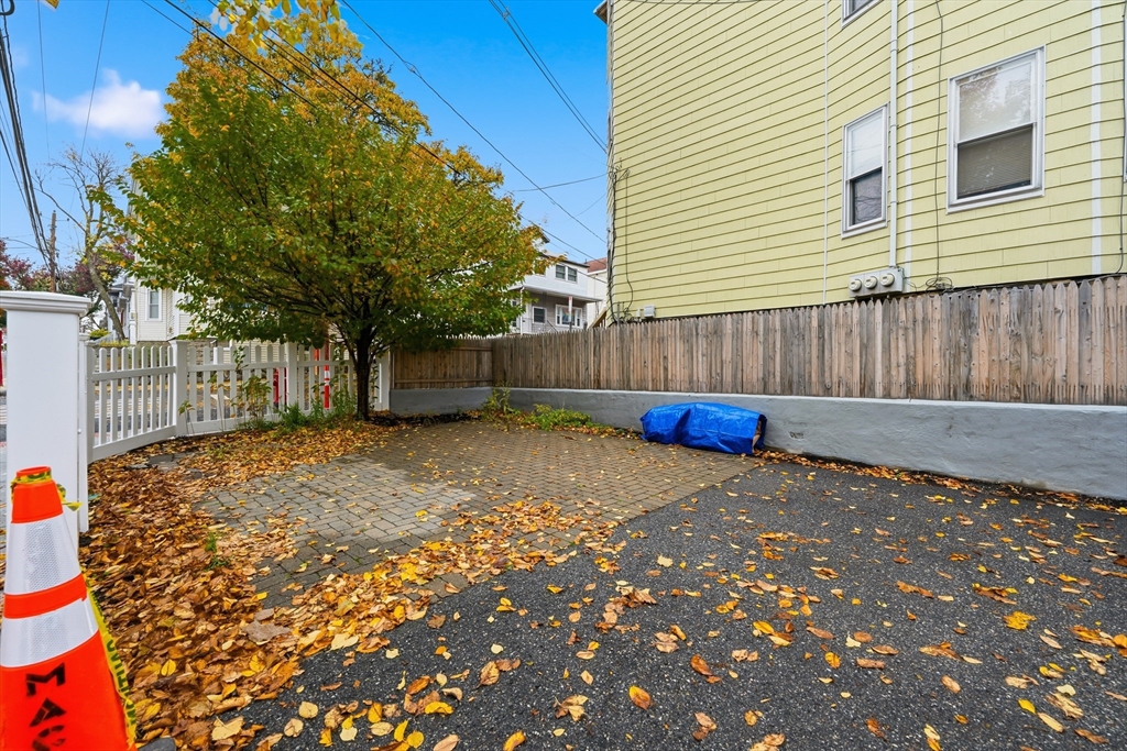 77 North St # 77