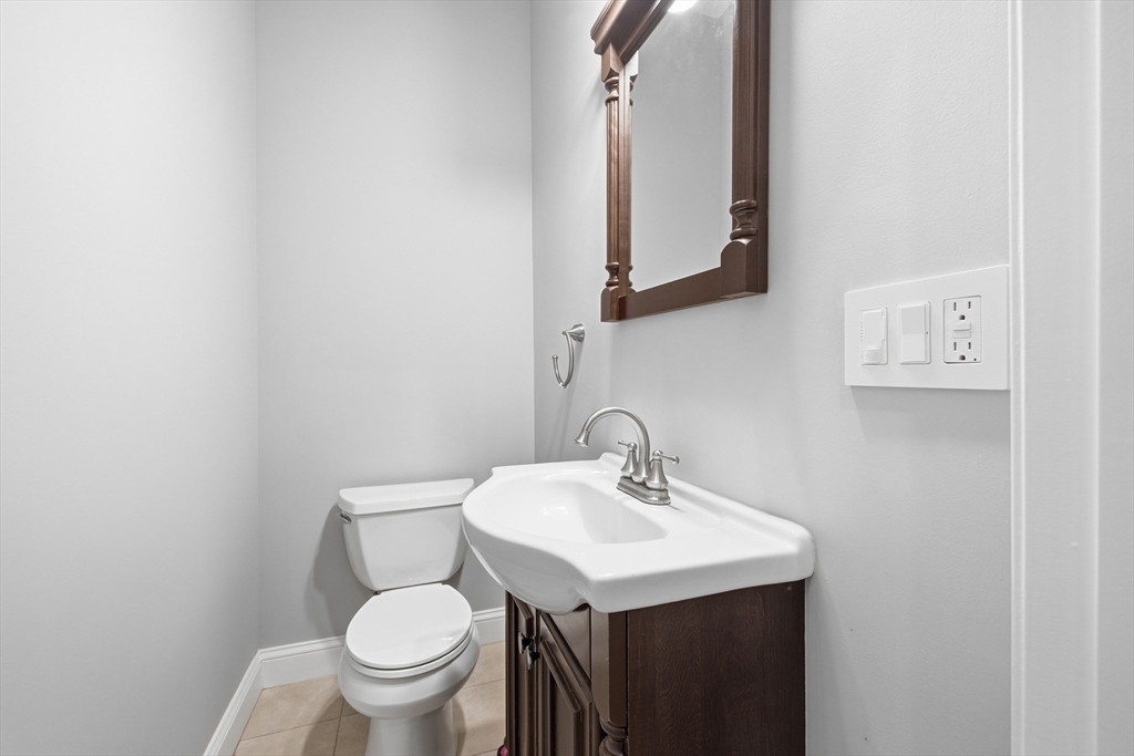 77 North St # 77