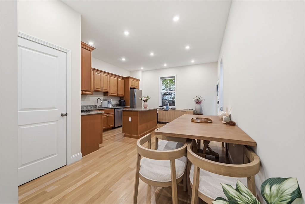 77 North St # 77
