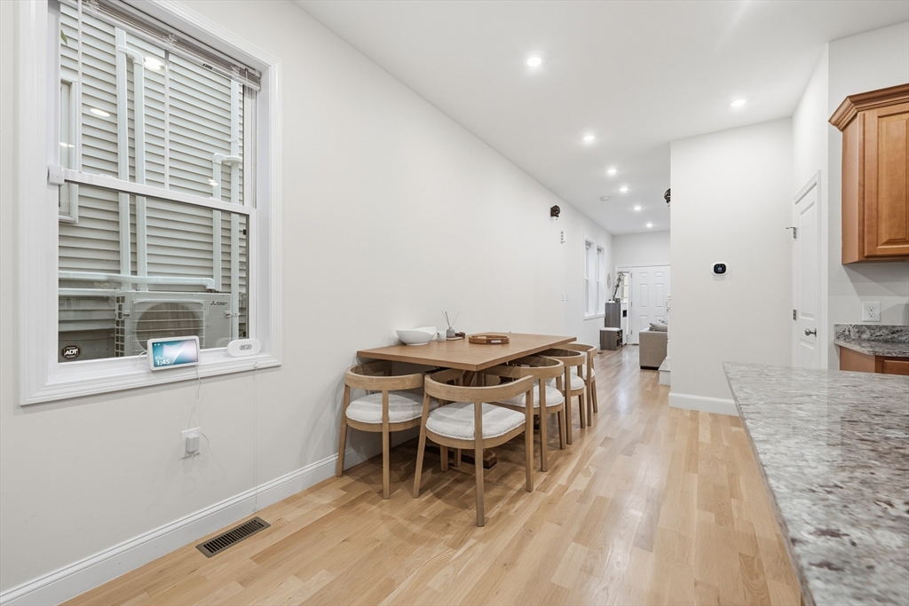 77 North St # 77