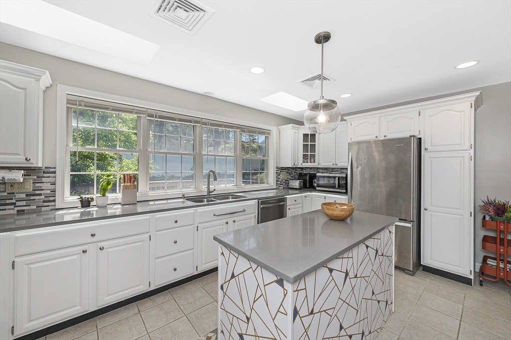 122 Massachusetts Ave # 122