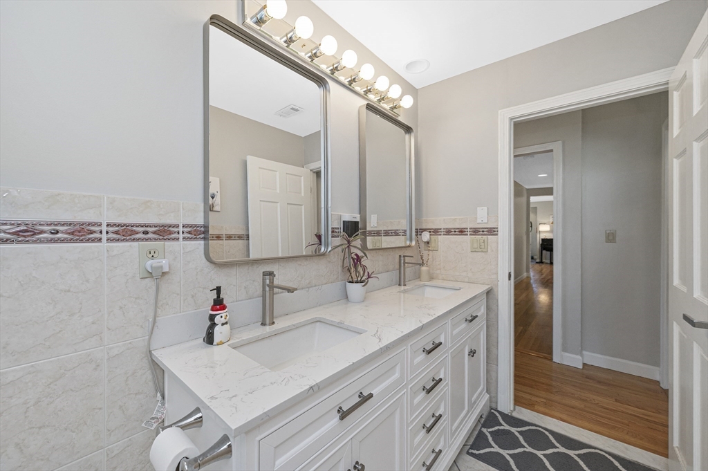 122 Massachusetts Ave # 122