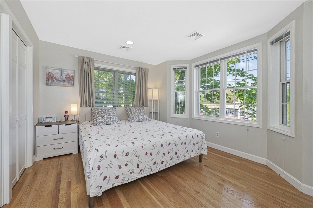 122 Massachusetts Ave # 122