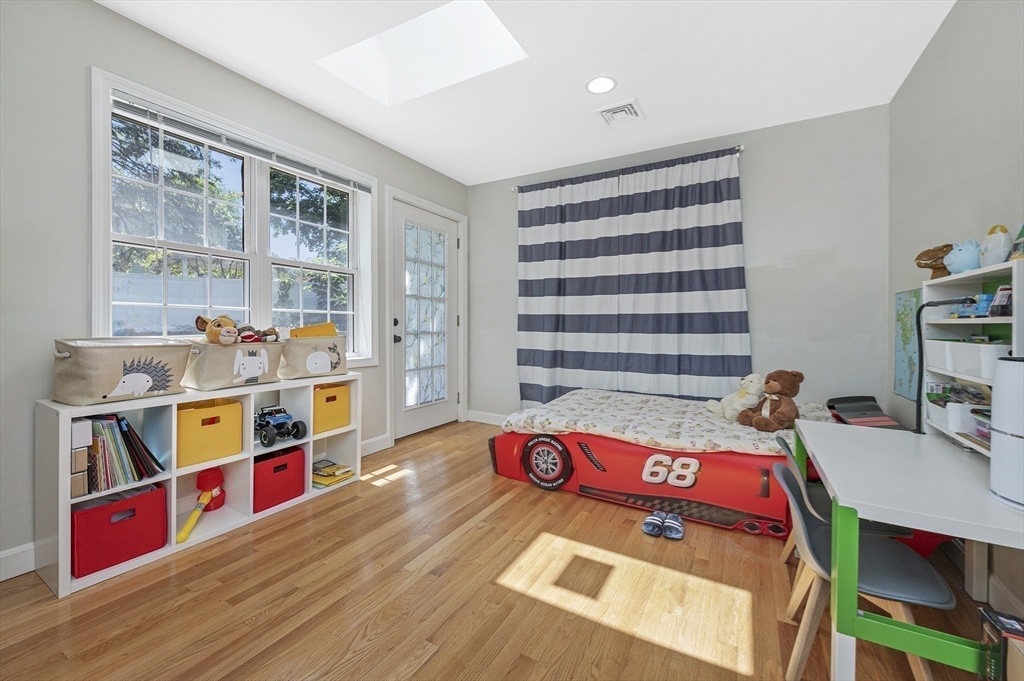 122 Massachusetts Ave # 122