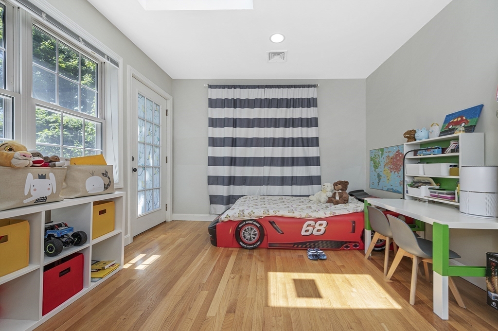 122 Massachusetts Ave # 122
