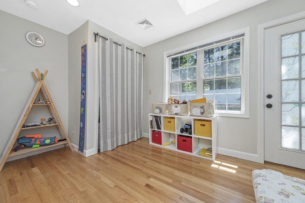122 Massachusetts Ave # 122