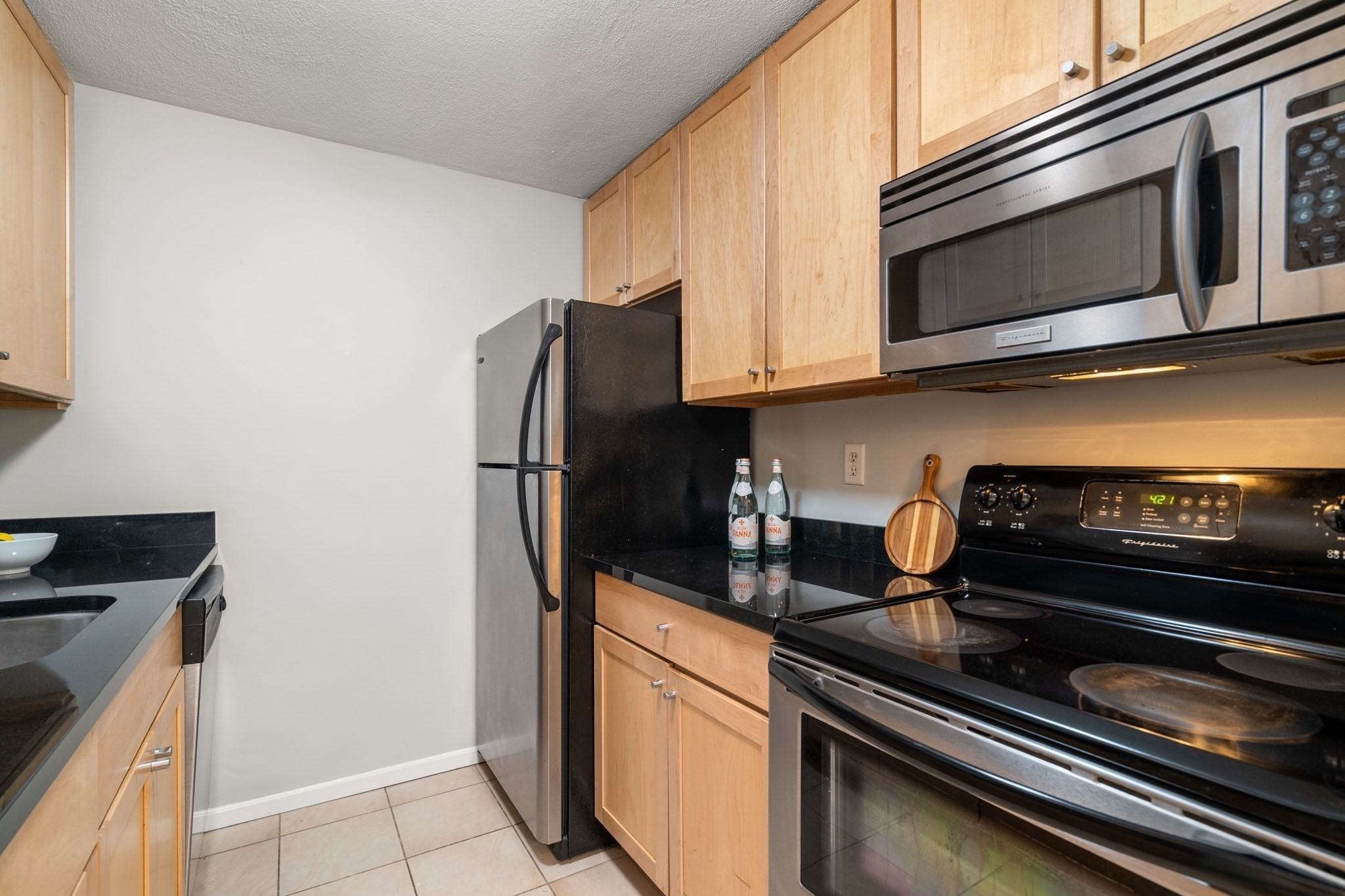 84 Grant St # 12