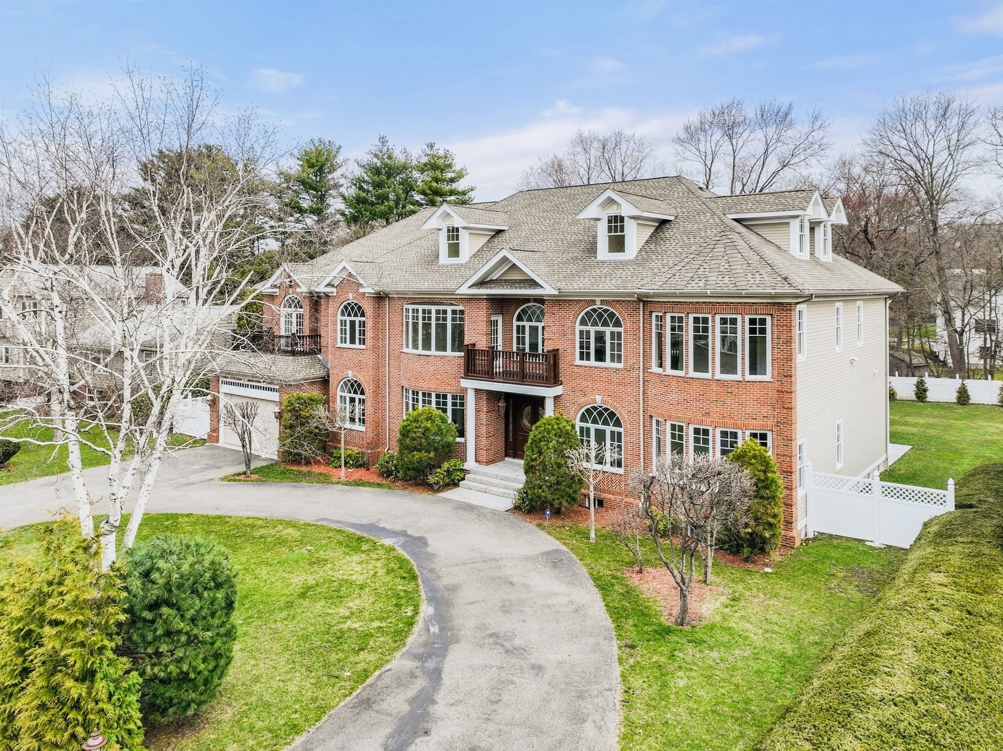75 Woodfall Rd