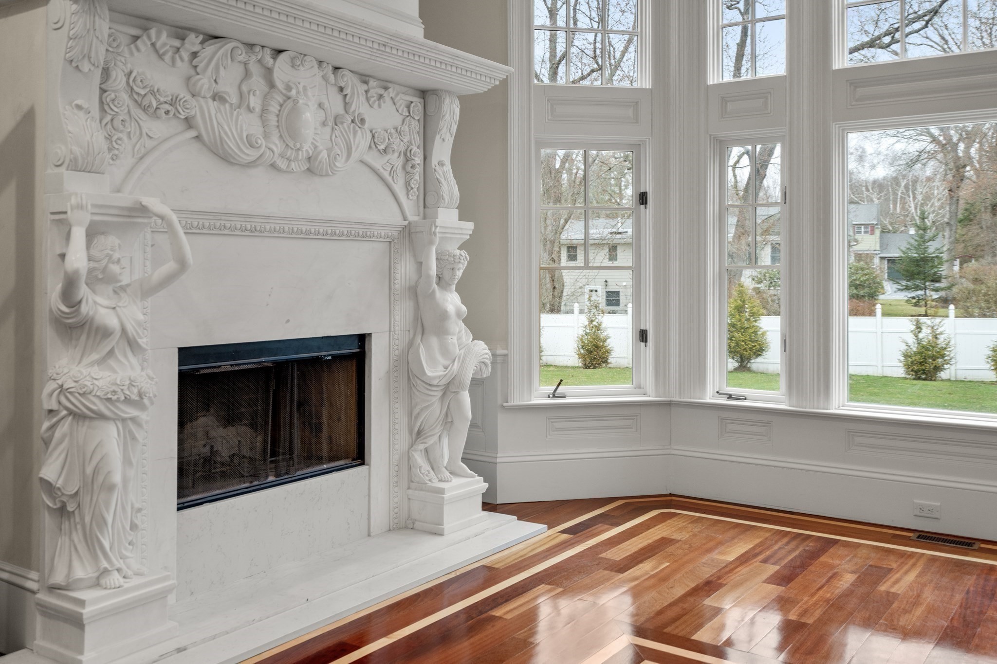 75 Woodfall Rd