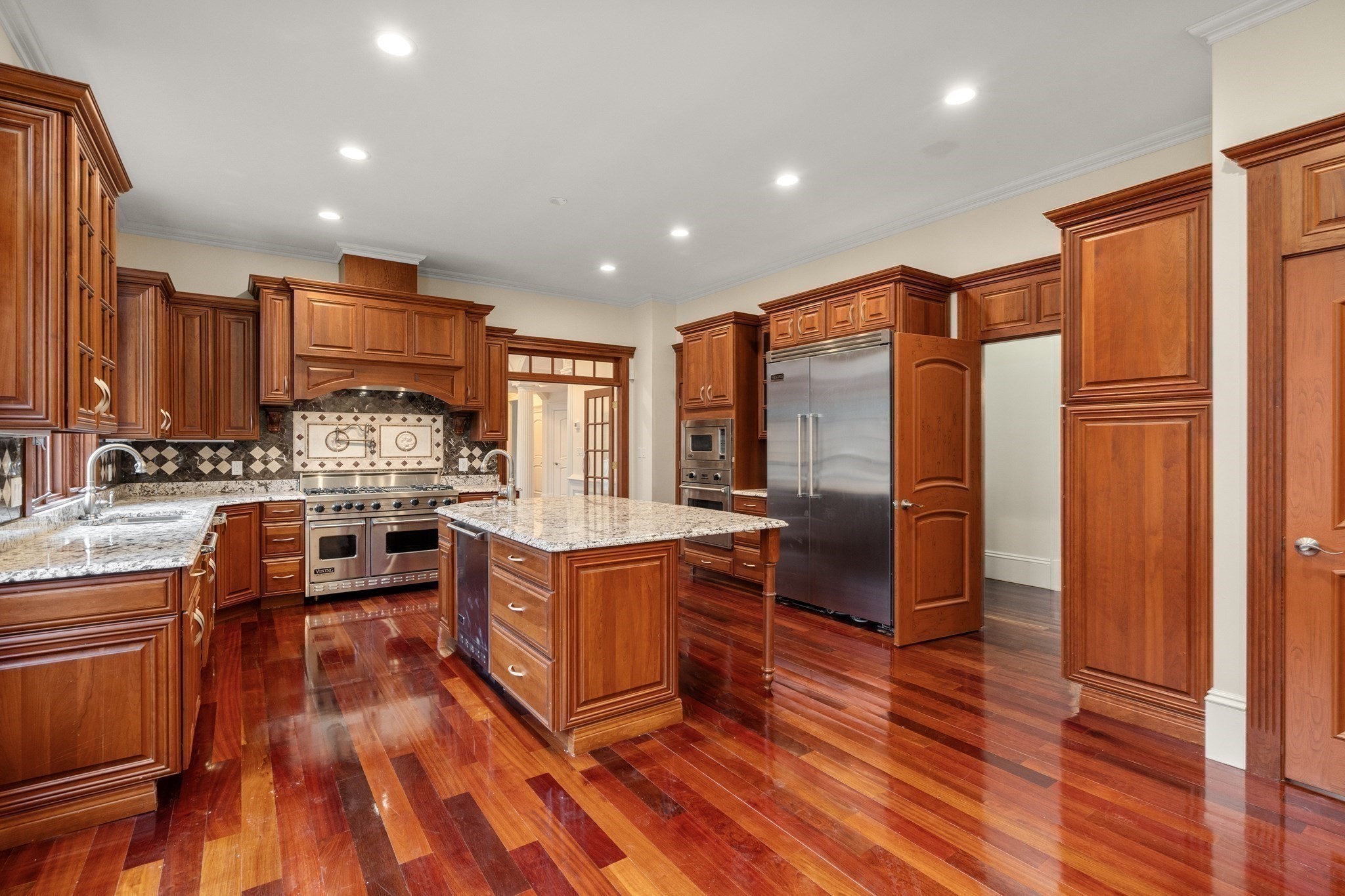 75 Woodfall Rd