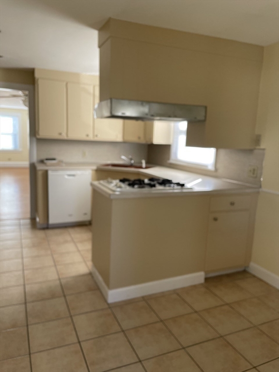 27 Elliot Street # 2