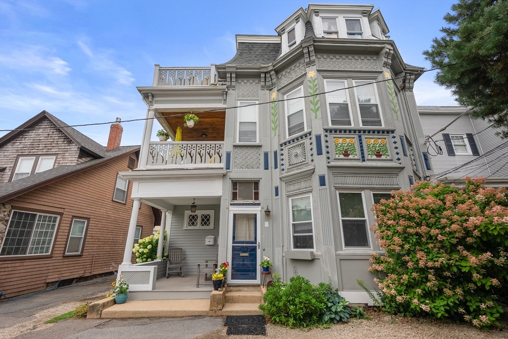 9 Gray Cir # 2