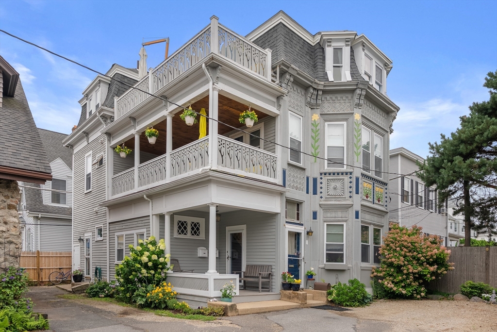 9 Gray Cir # 2