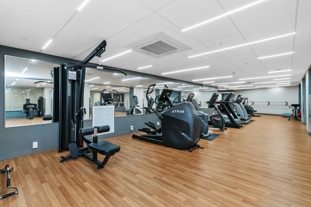 280 Boylston St # 713