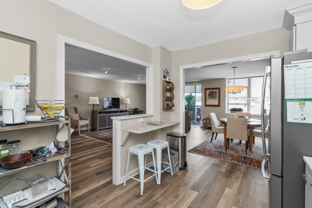 280 Boylston St # 713