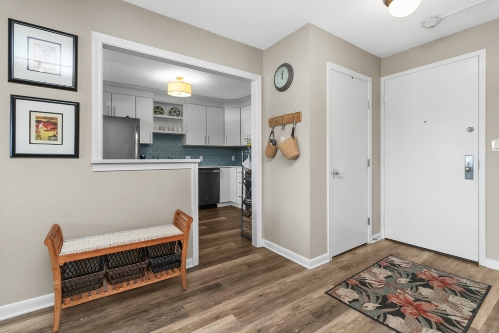 280 Boylston St # 713