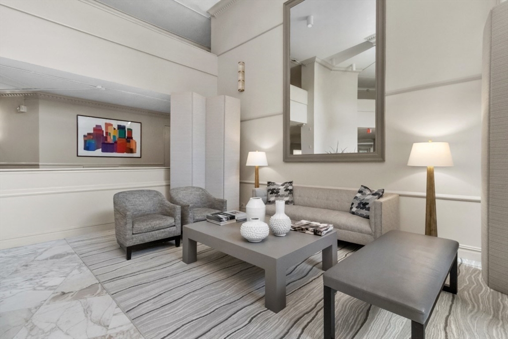 280 Boylston St # 713