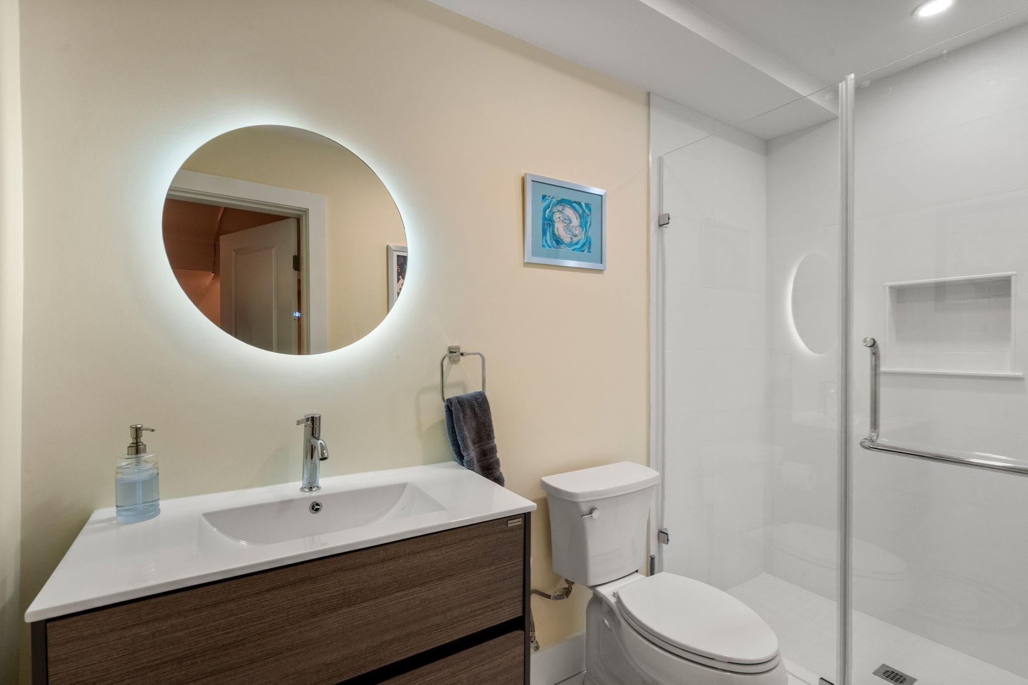 14 Brook Ave # 2