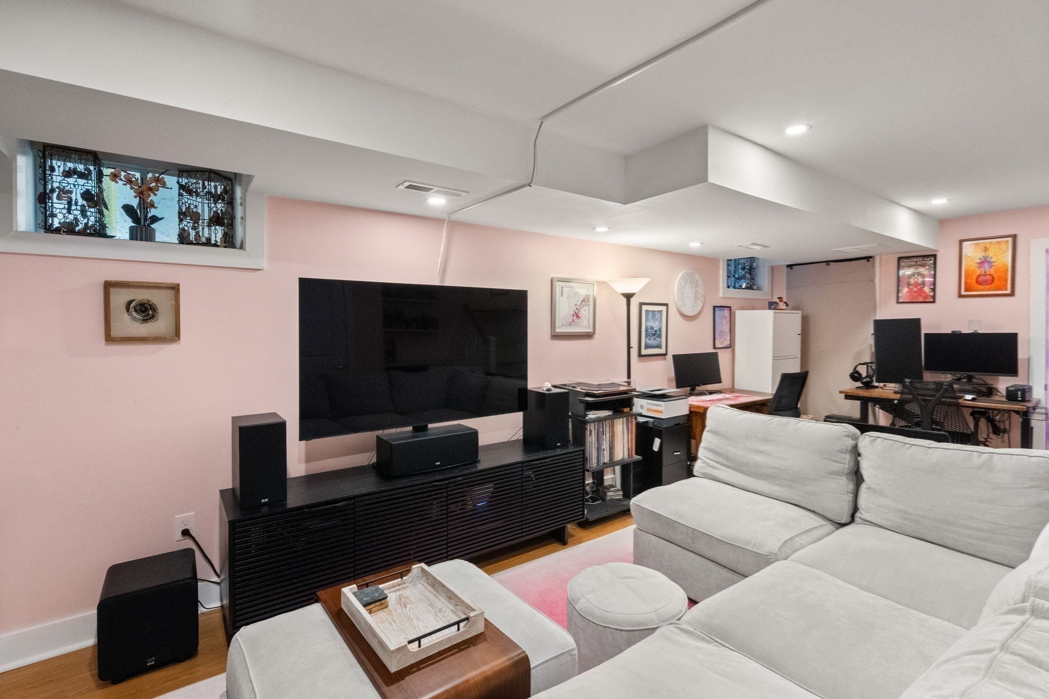 14 Brook Ave # 2