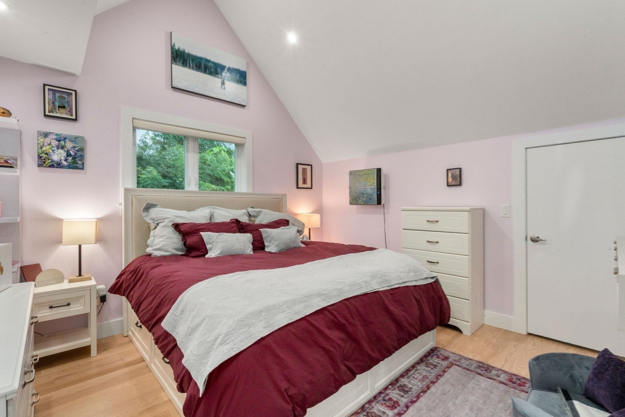 14 Brook Ave # 2