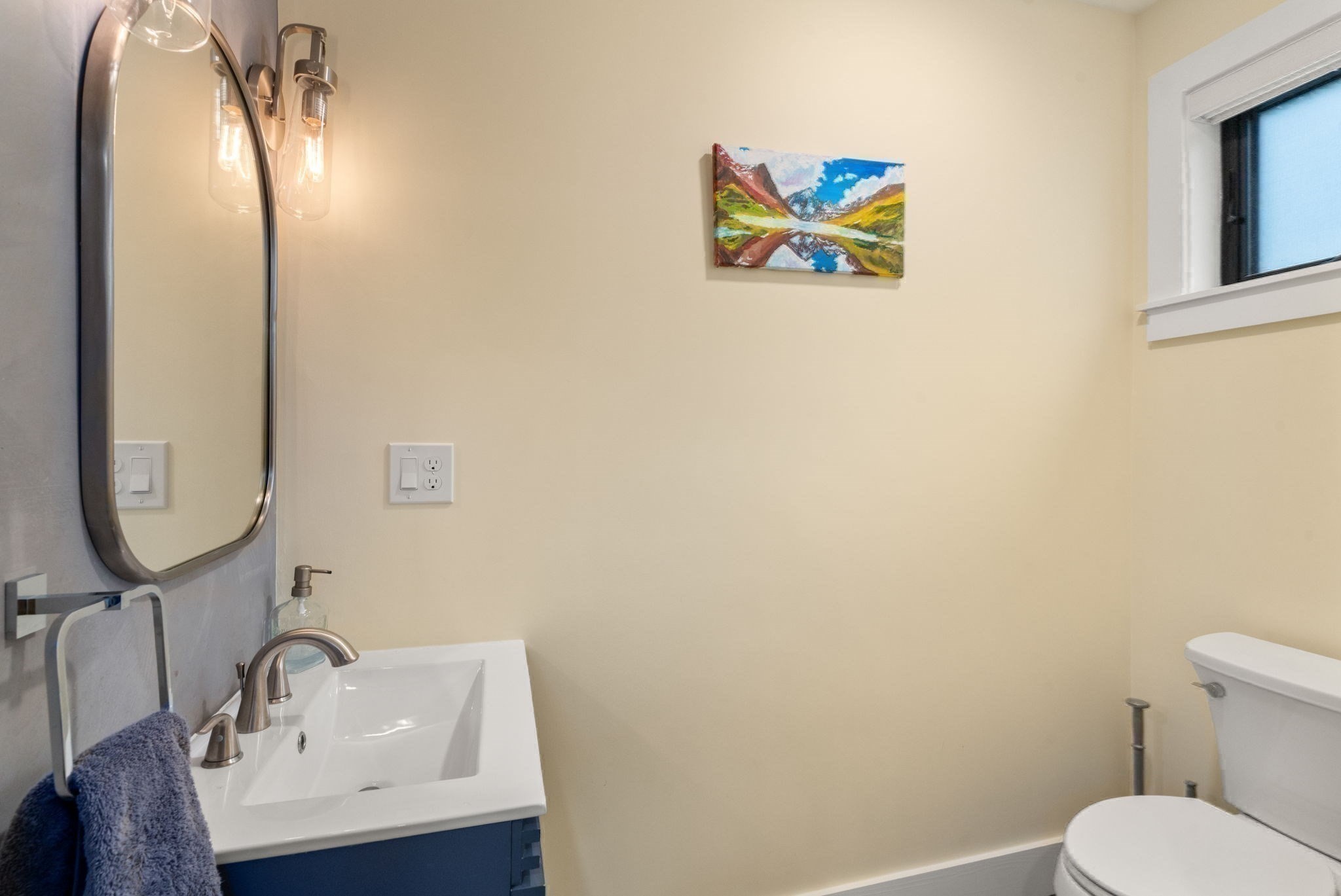 14 Brook Ave # 2