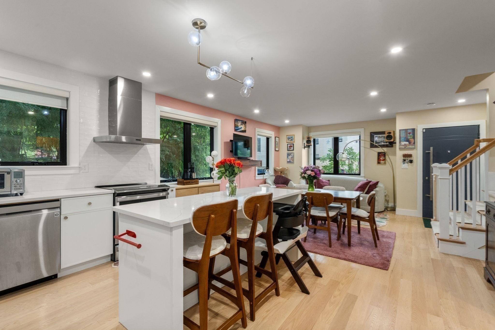 14 Brook Ave # 2