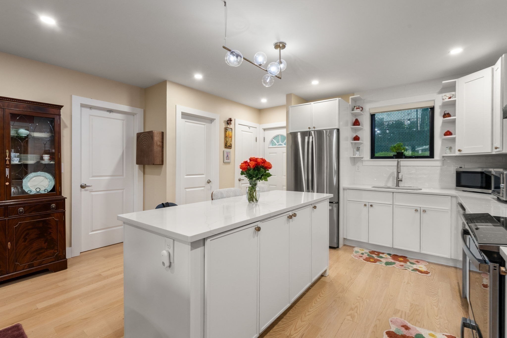 14 Brook Ave # 2