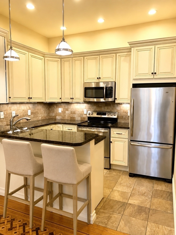 325 Commonwealth Avenue # 3