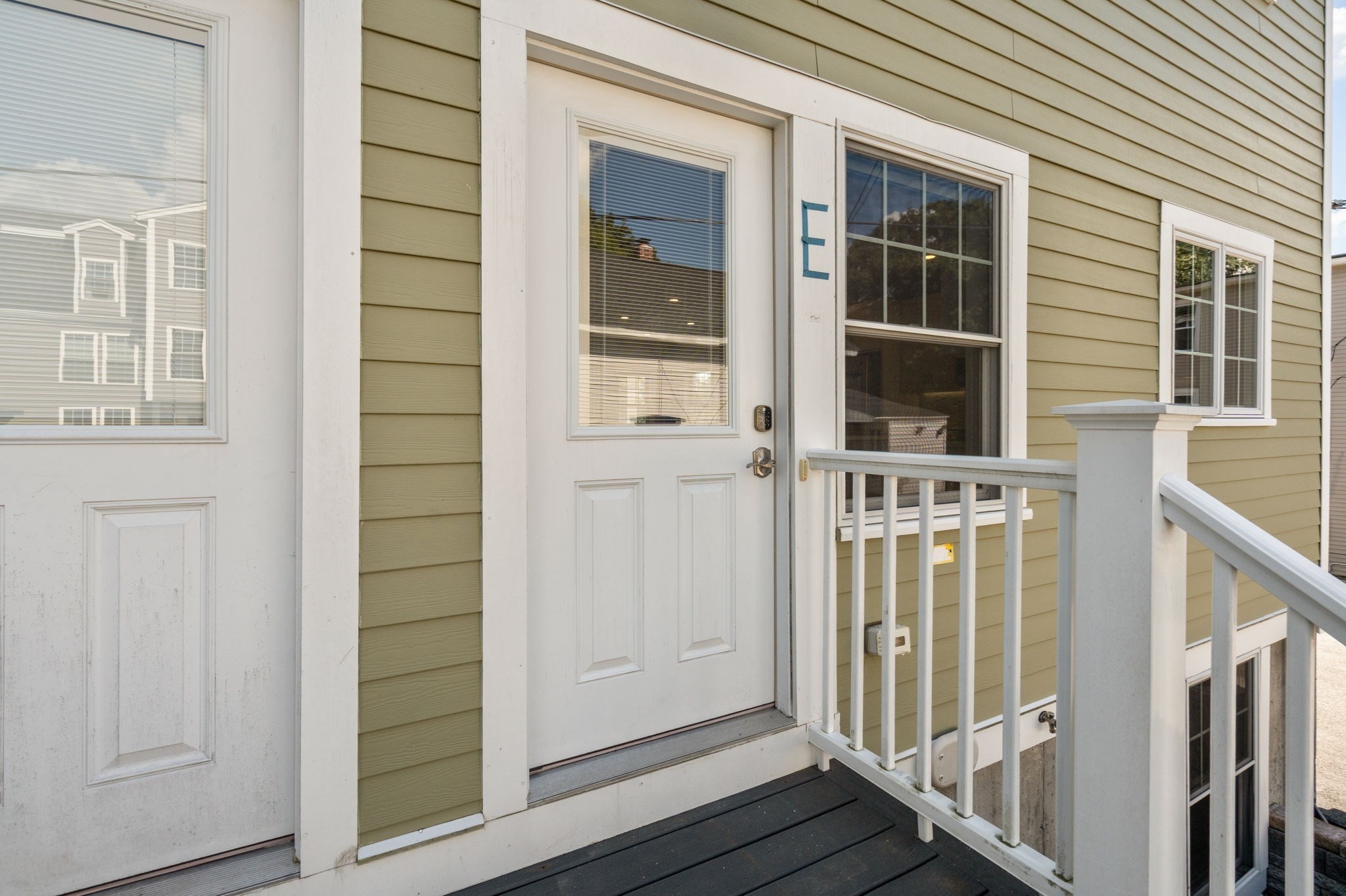 140 Main St Unit: E