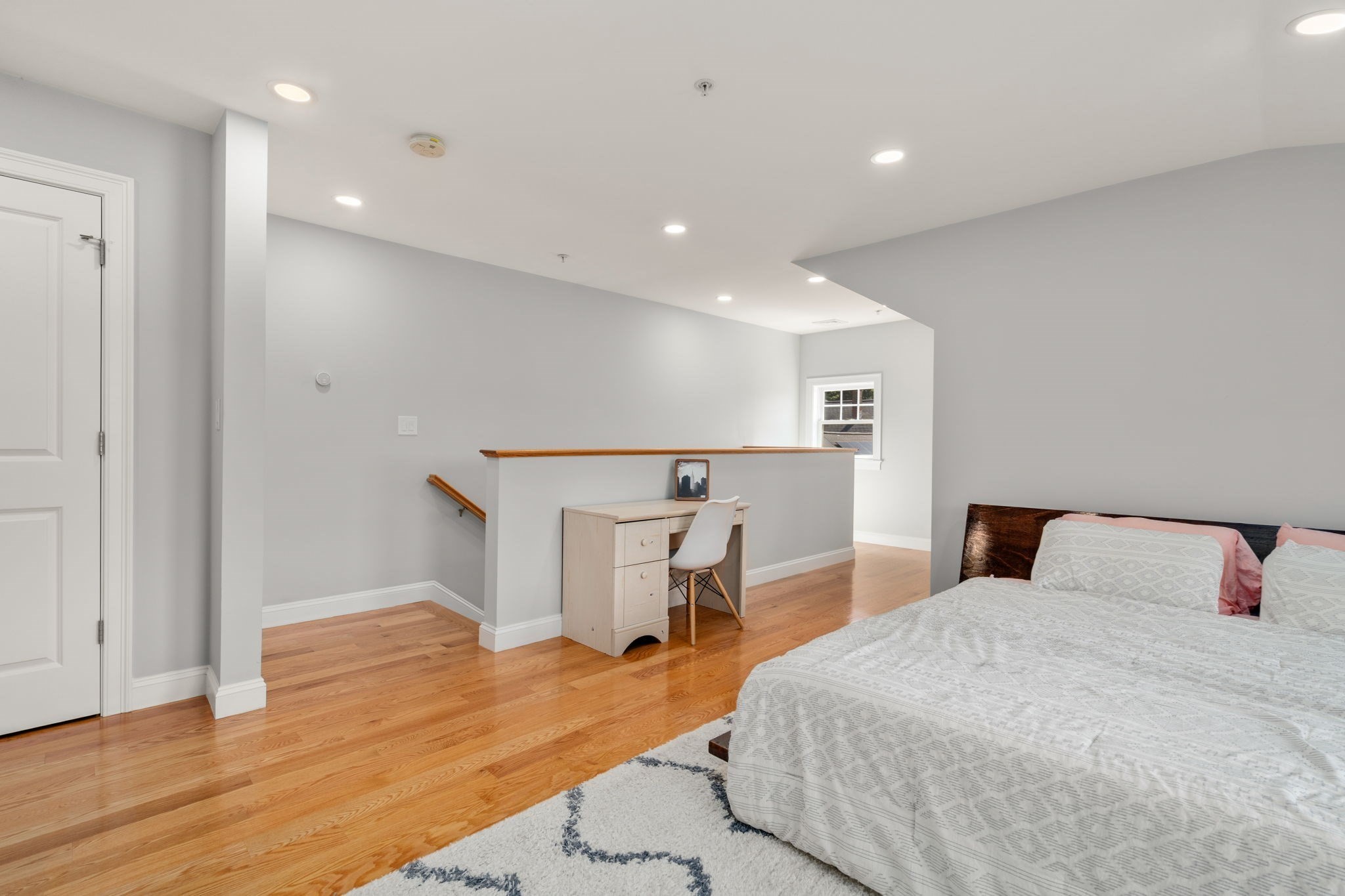 140 Main St Unit: E