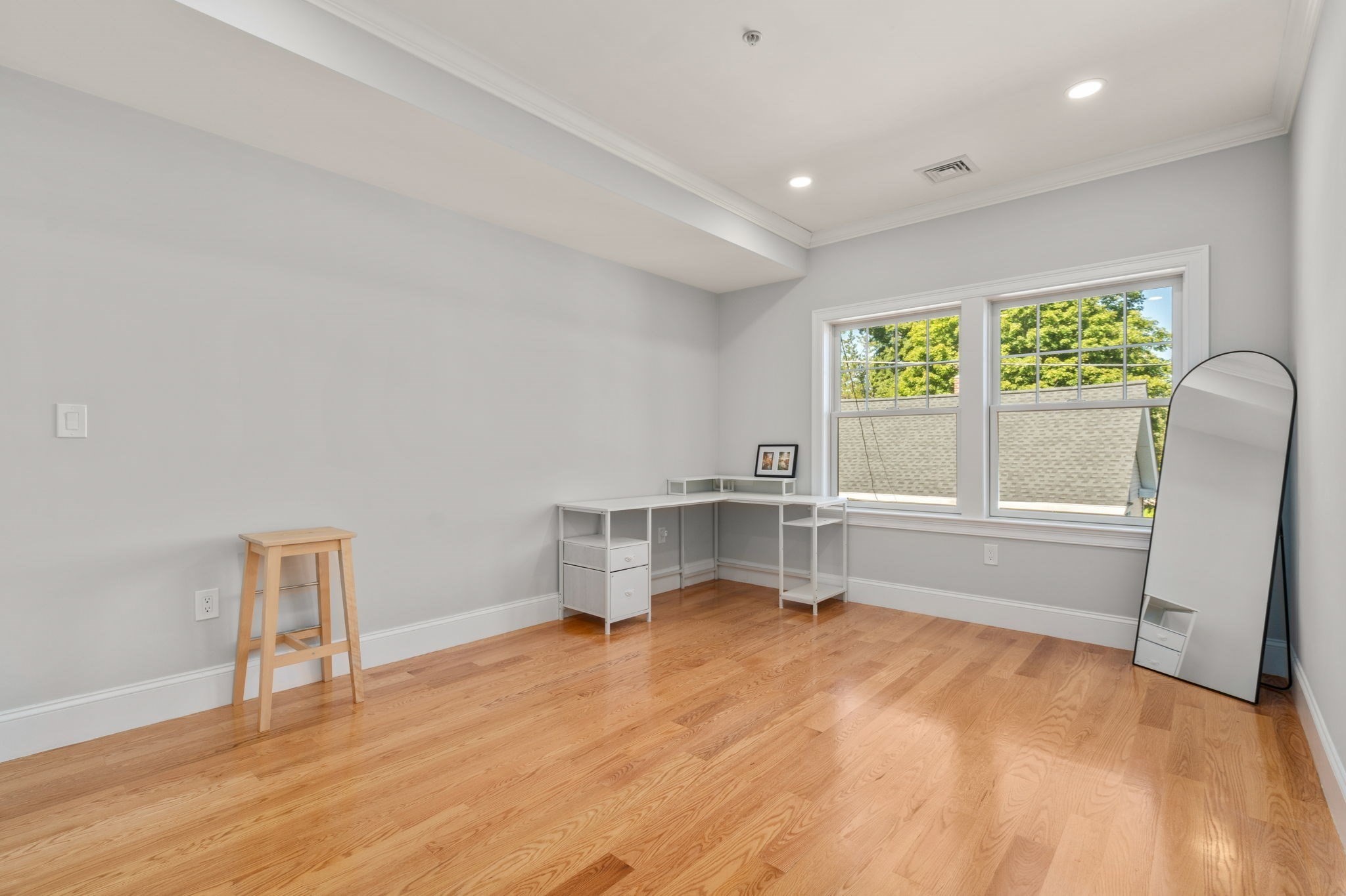 140 Main St Unit: E