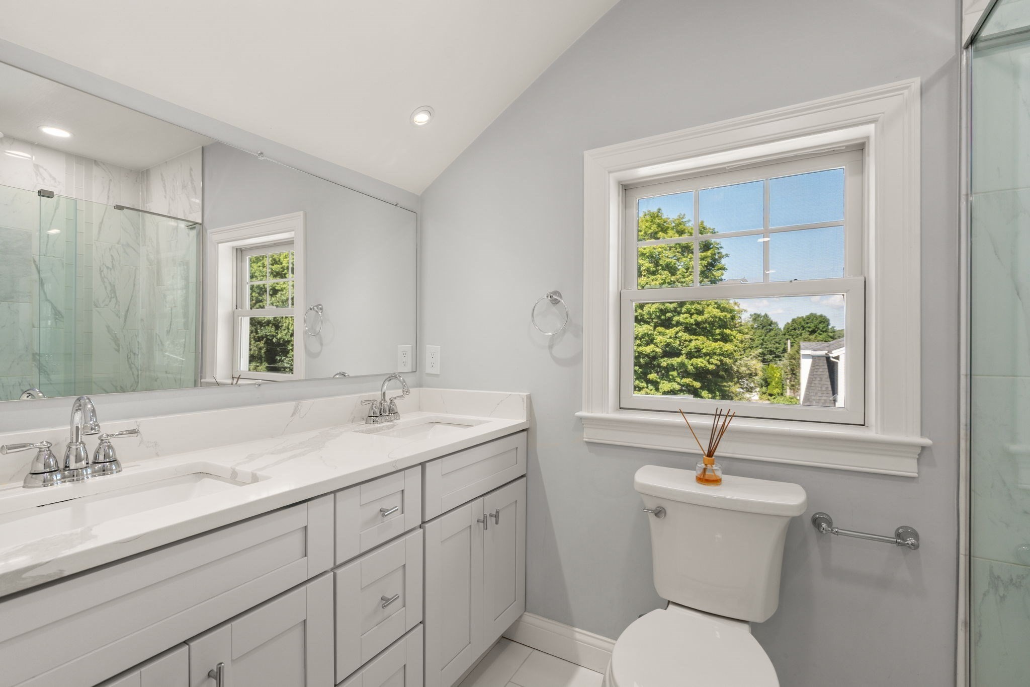 140 Main St Unit: E