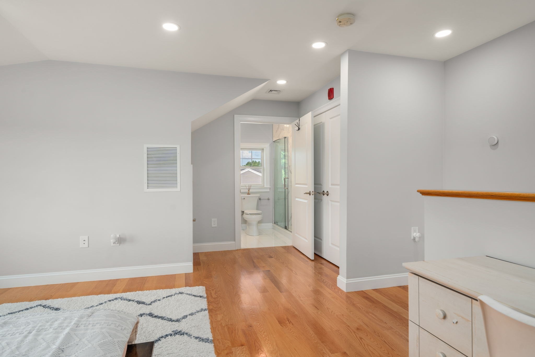 140 Main St Unit: E
