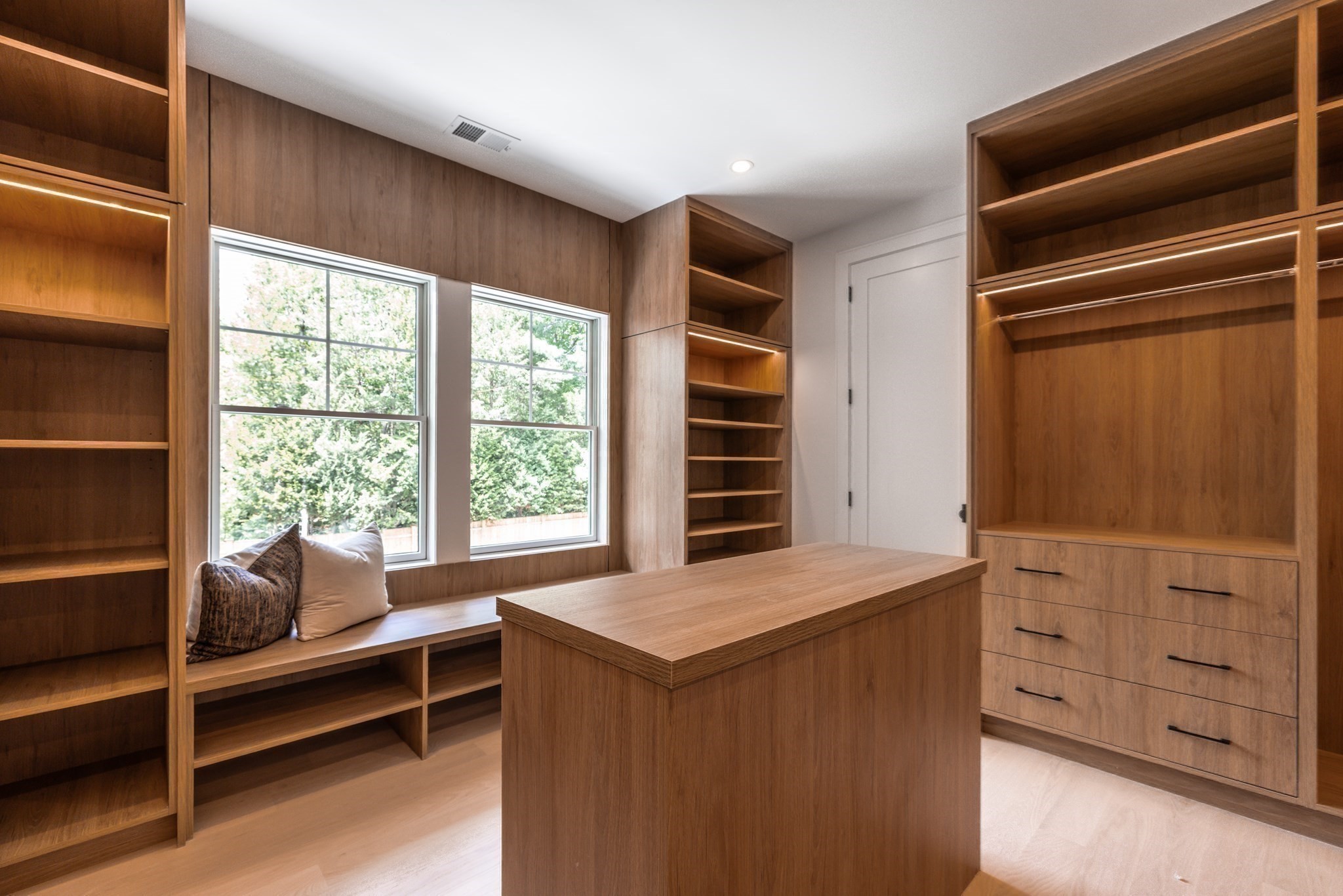 101 Alban Rd