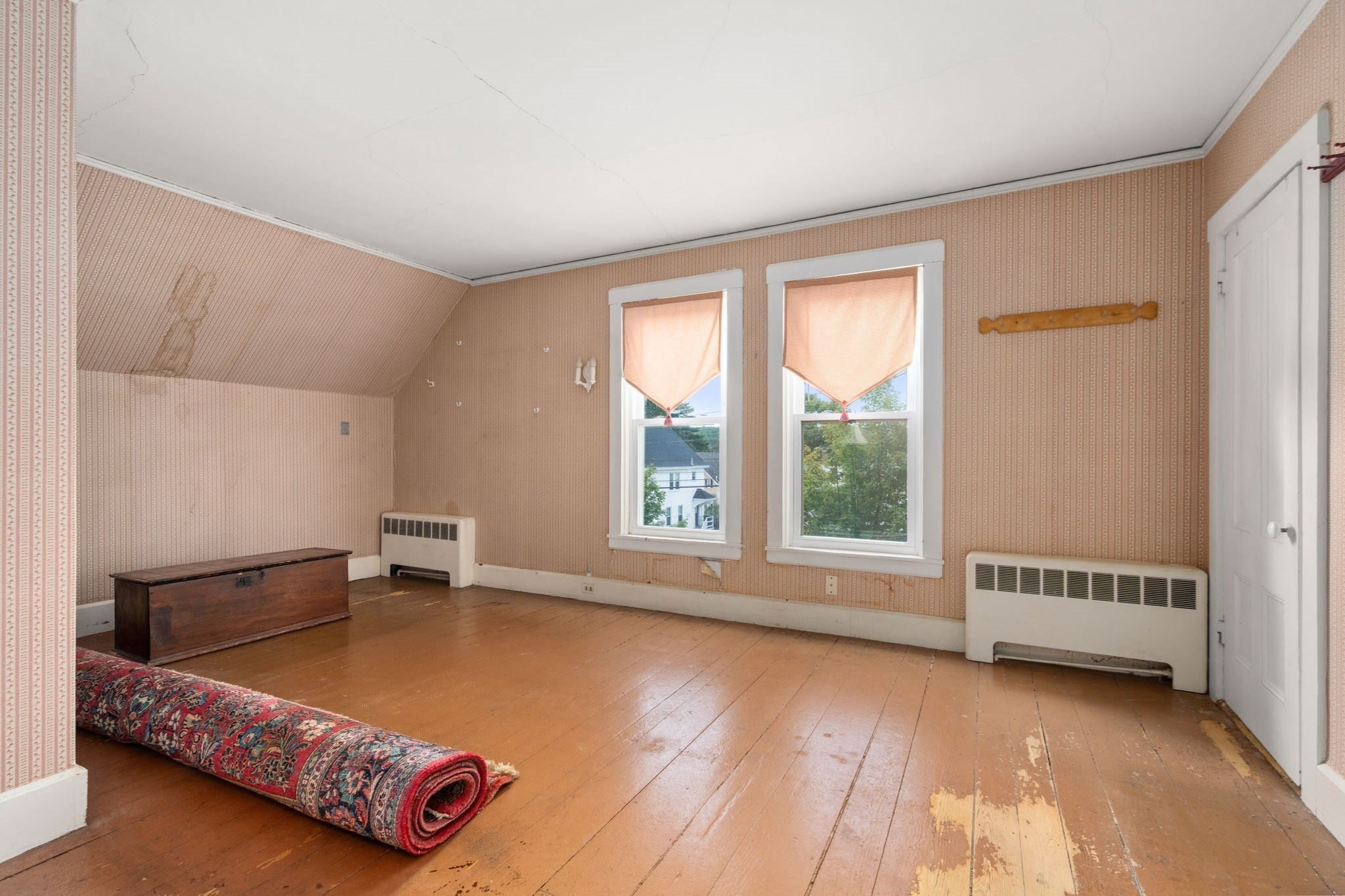 35 Dutcher St