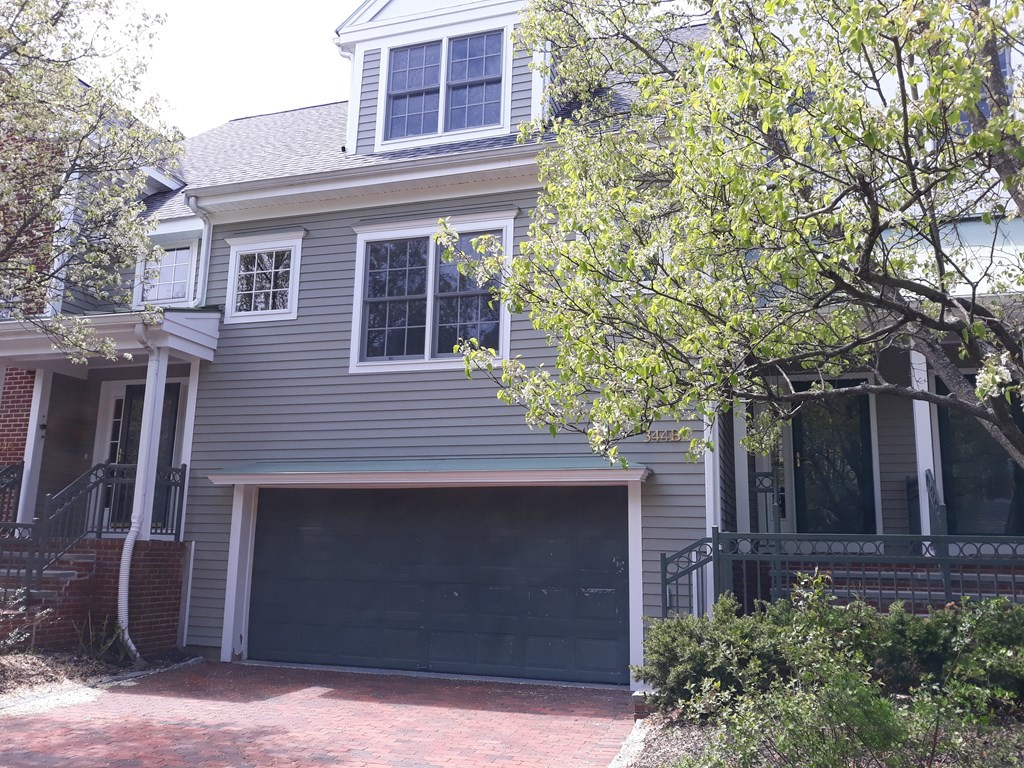 344 Boylston Street # B