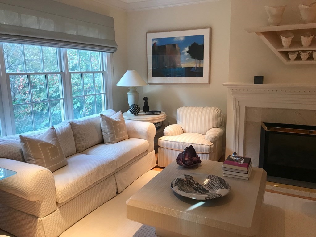 344 Boylston Street # B