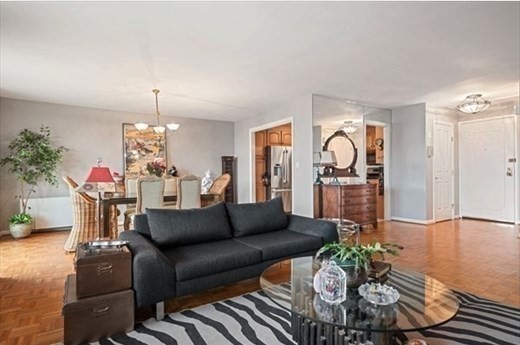 280 Boylston Street # 908