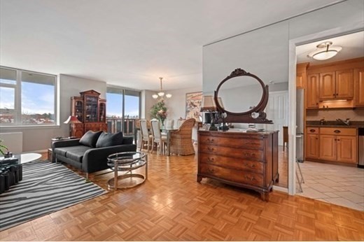 280 Boylston Street # 908