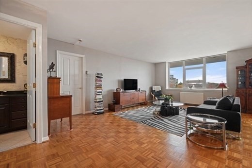 280 Boylston Street # 908