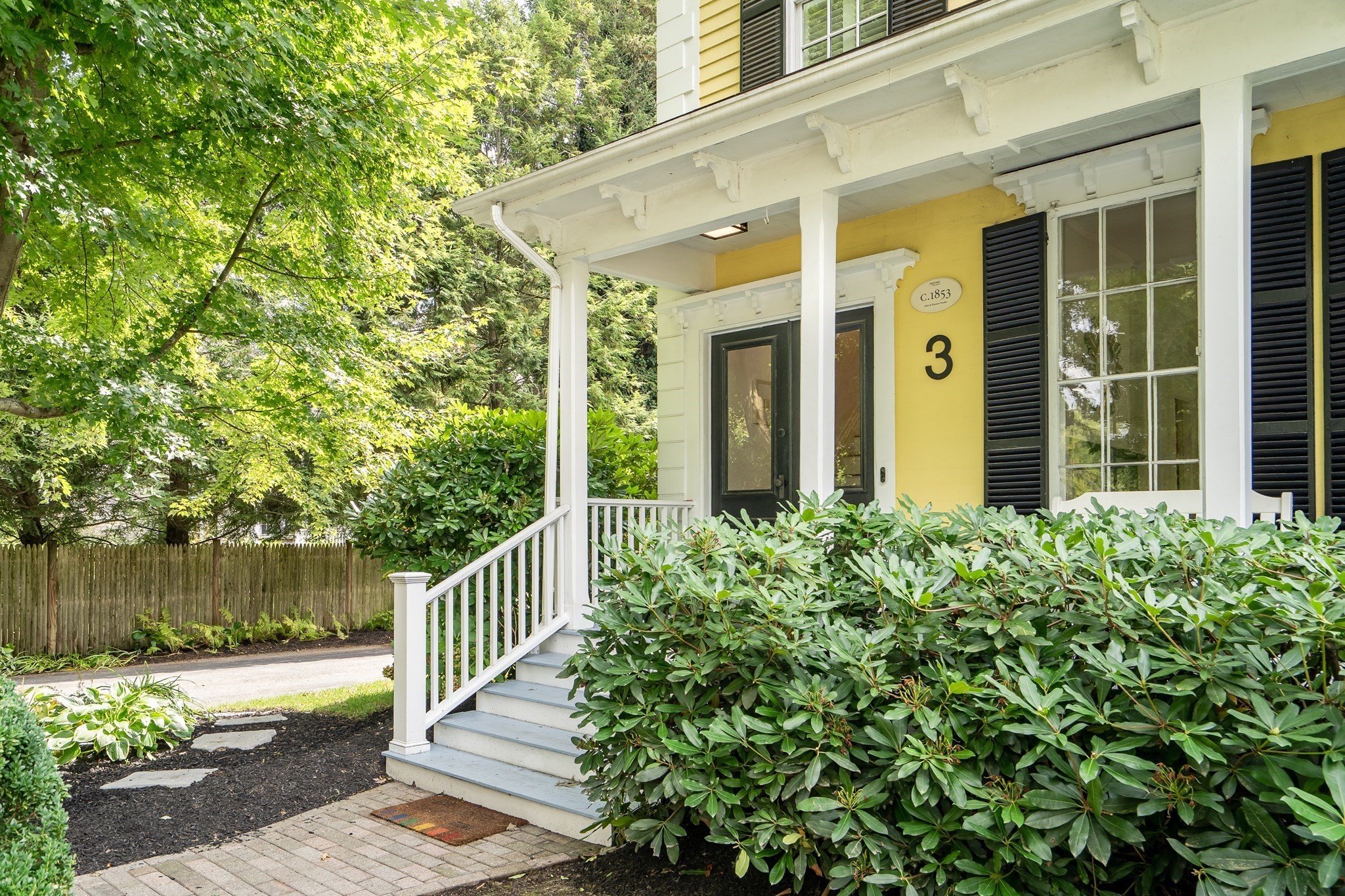3 Davis Avenue