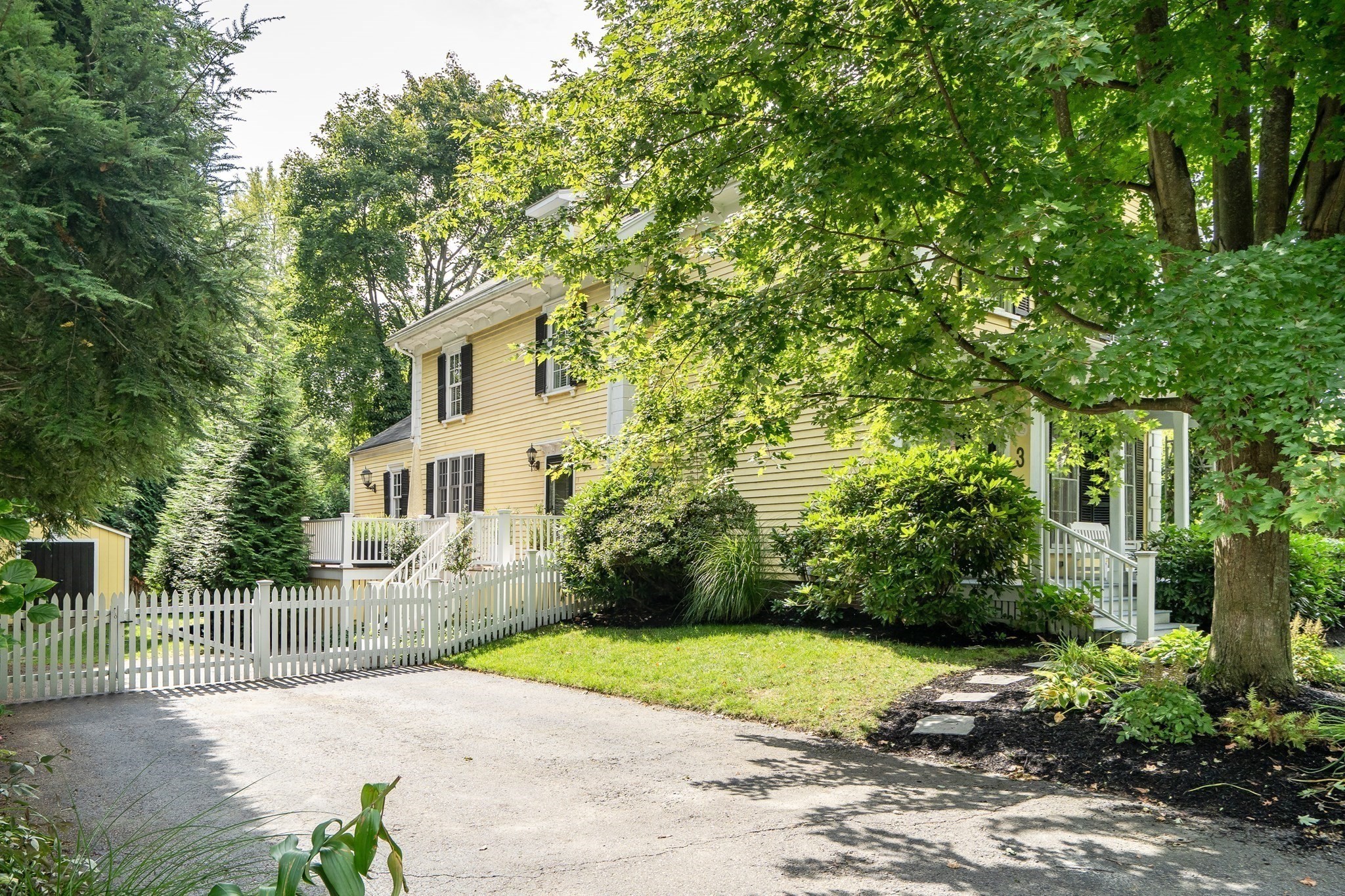 3 Davis Avenue
