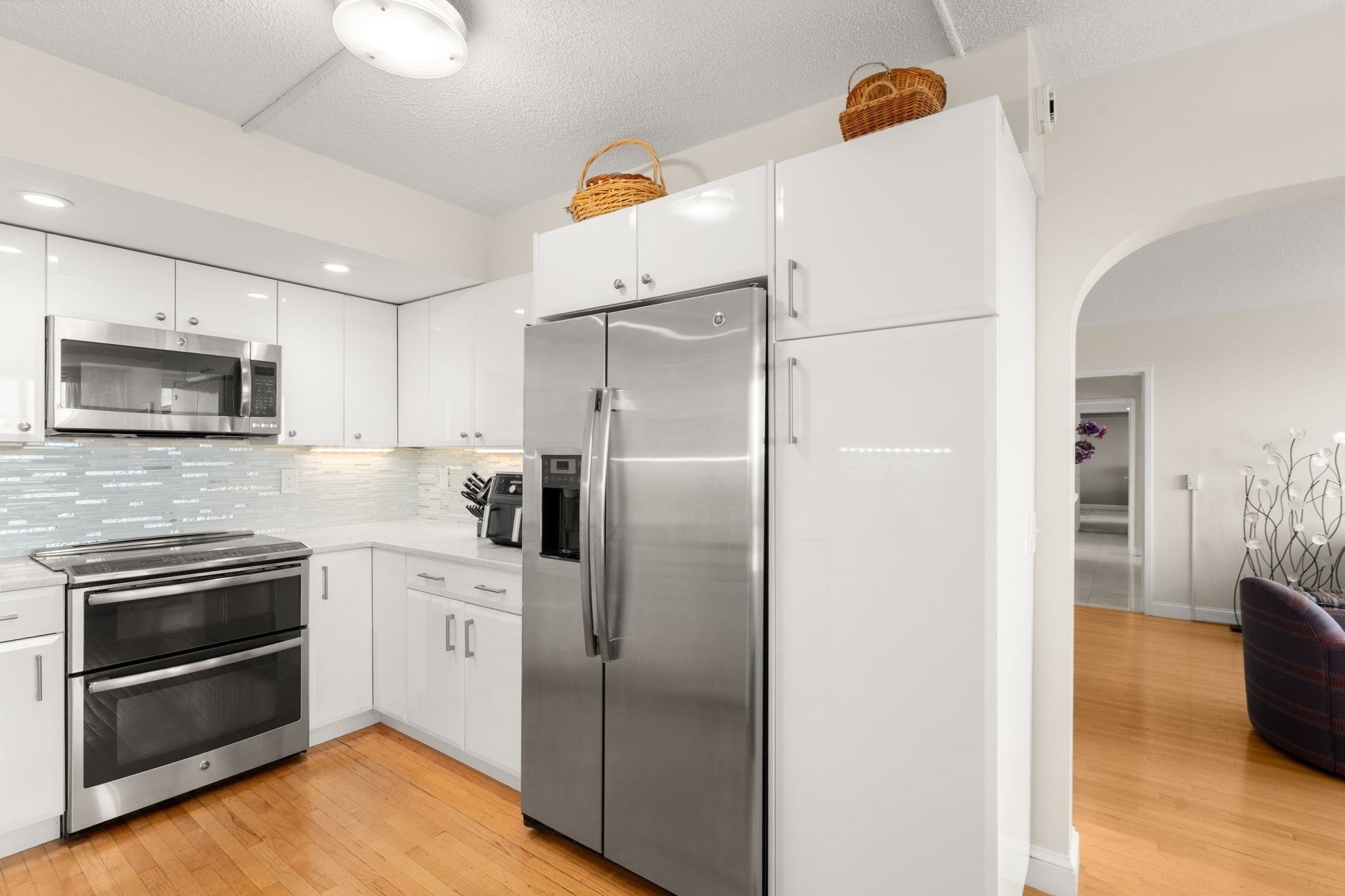 250 Hammond Pond Parkway # 1611N