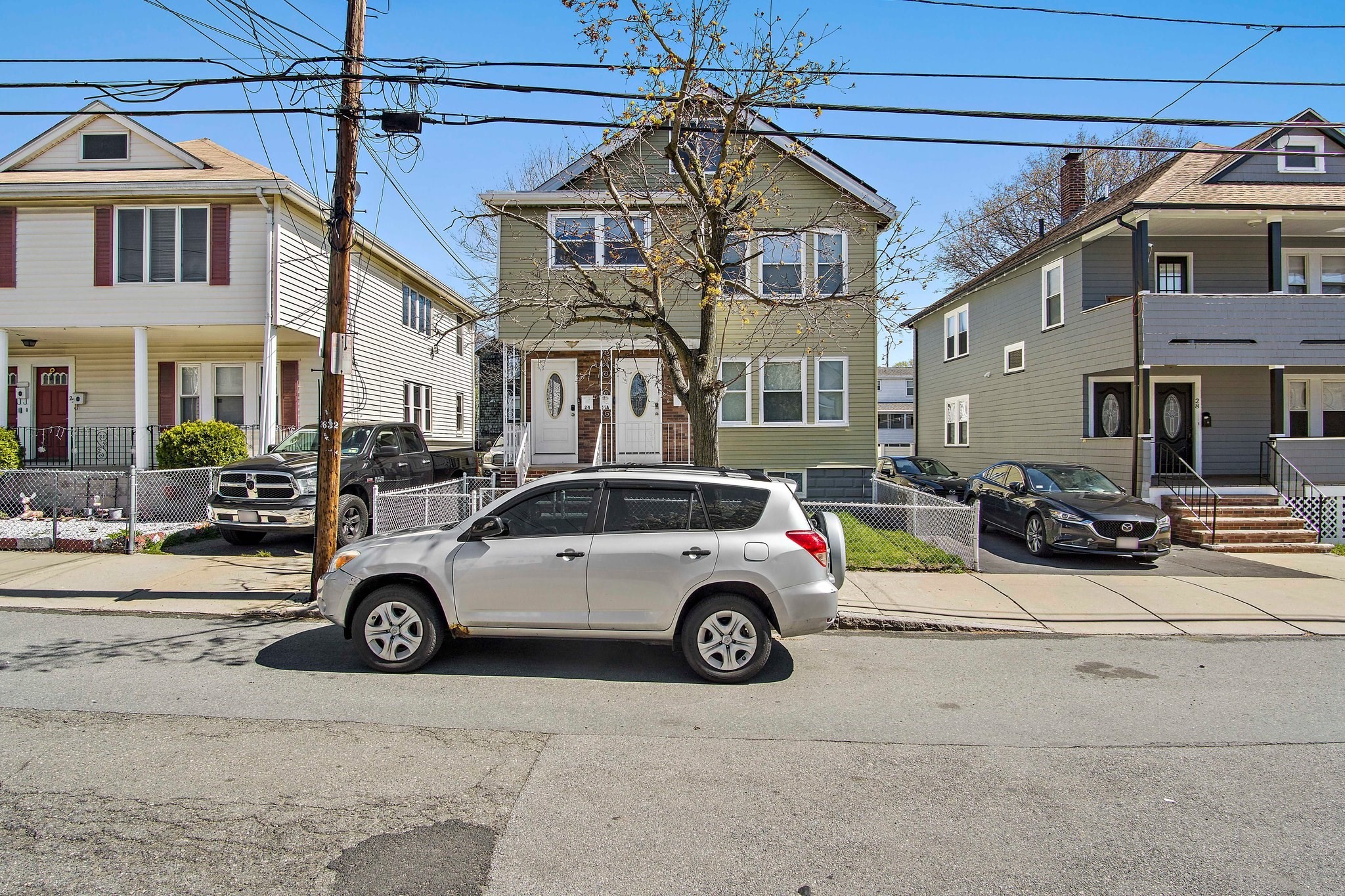 24 Englewood Ave # 24A